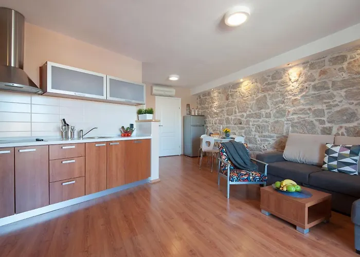 Ivan Апартаменты *