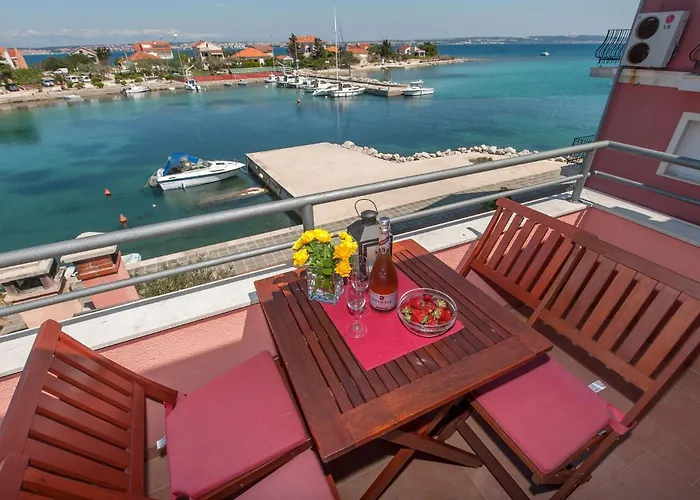 Ivan Апартаменты *